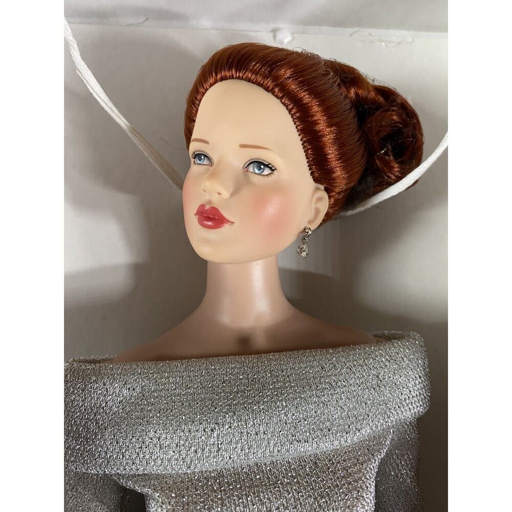 Robert Tonner 1994 Vivian #170/1750 Fashion 19" Doll W/Box and Certificate Mint